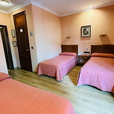 Hotel Los Castanos 阿拉色那 外观 照片