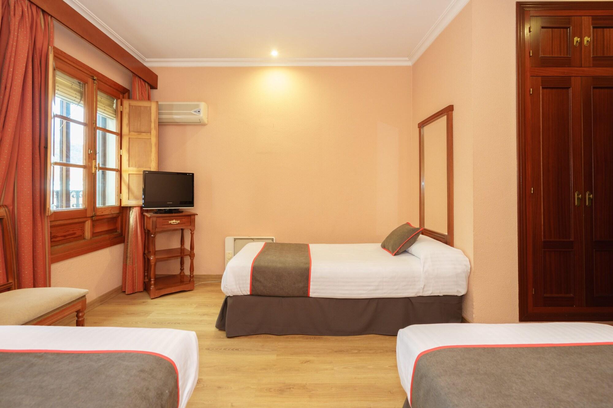 Hotel Los Castanos 阿拉色那 外观 照片
