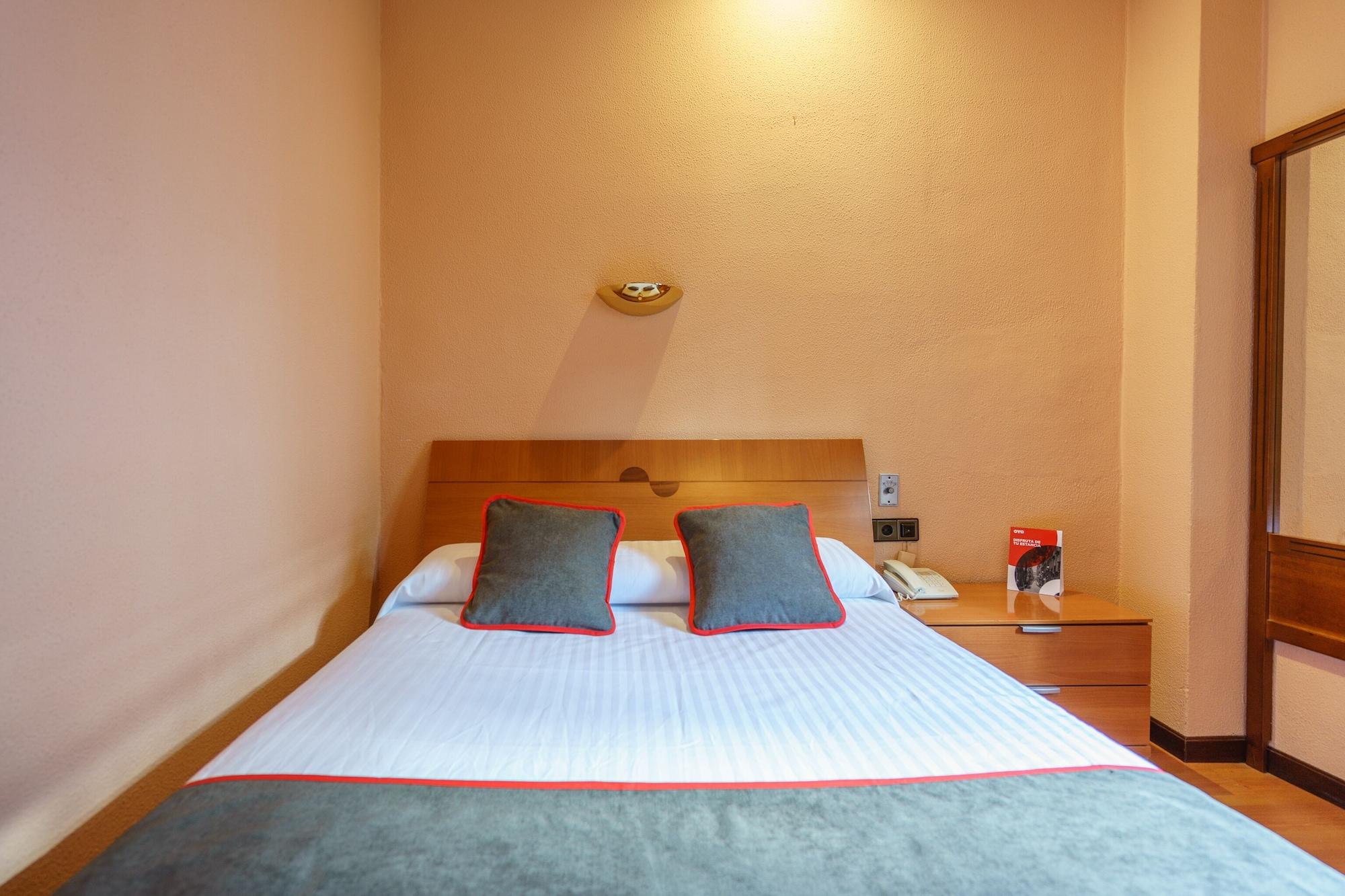 Hotel Los Castanos 阿拉色那 外观 照片