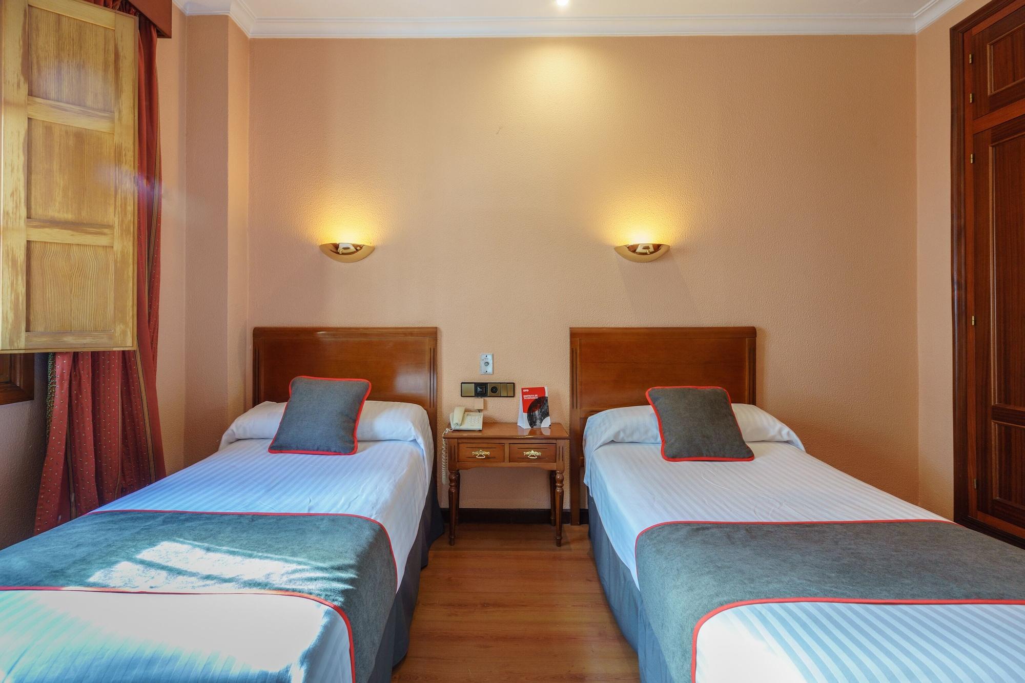 Hotel Los Castanos 阿拉色那 外观 照片