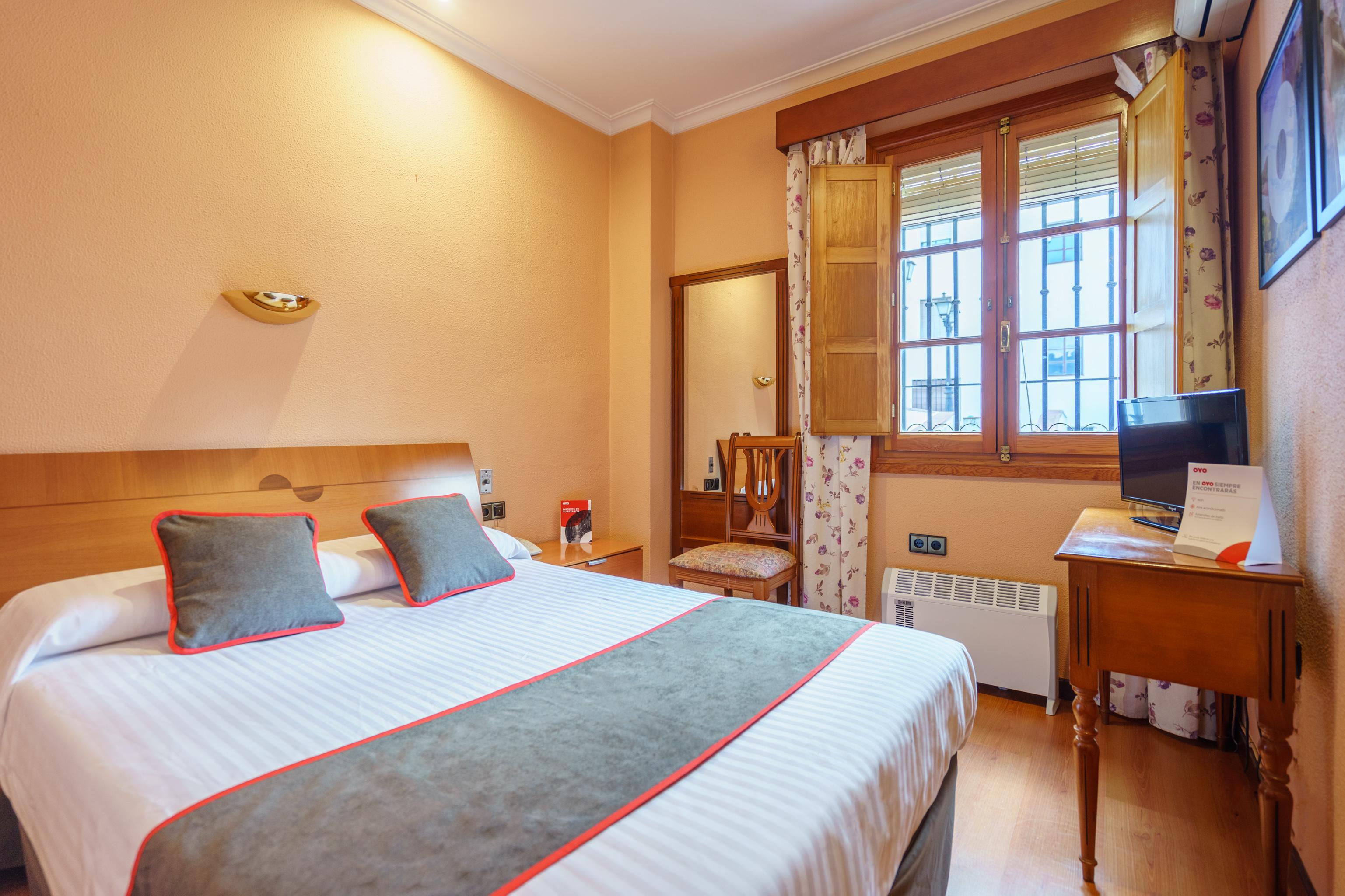 Hotel Los Castanos 阿拉色那 外观 照片