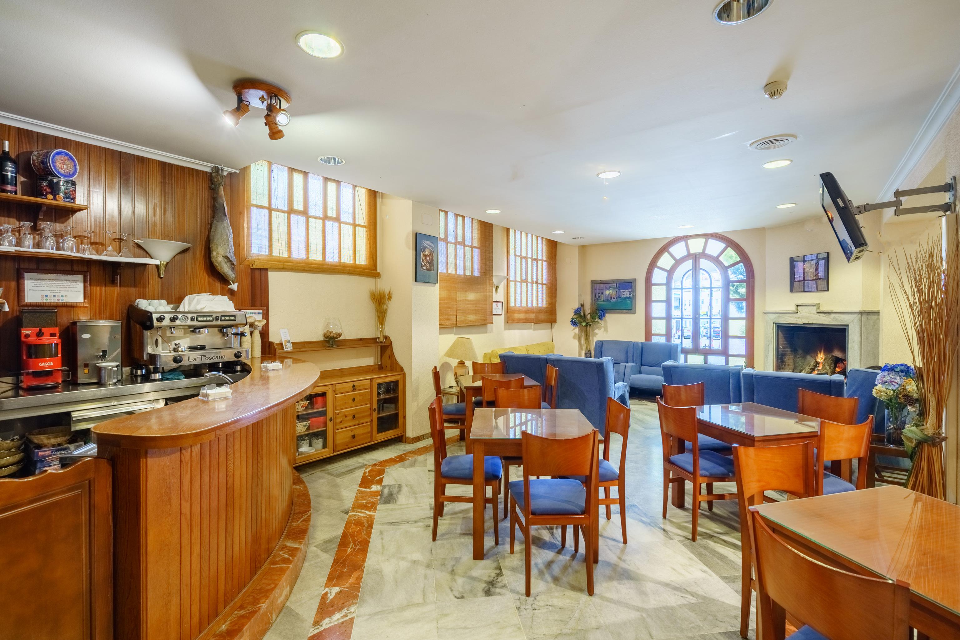 Hotel Los Castanos 阿拉色那 外观 照片