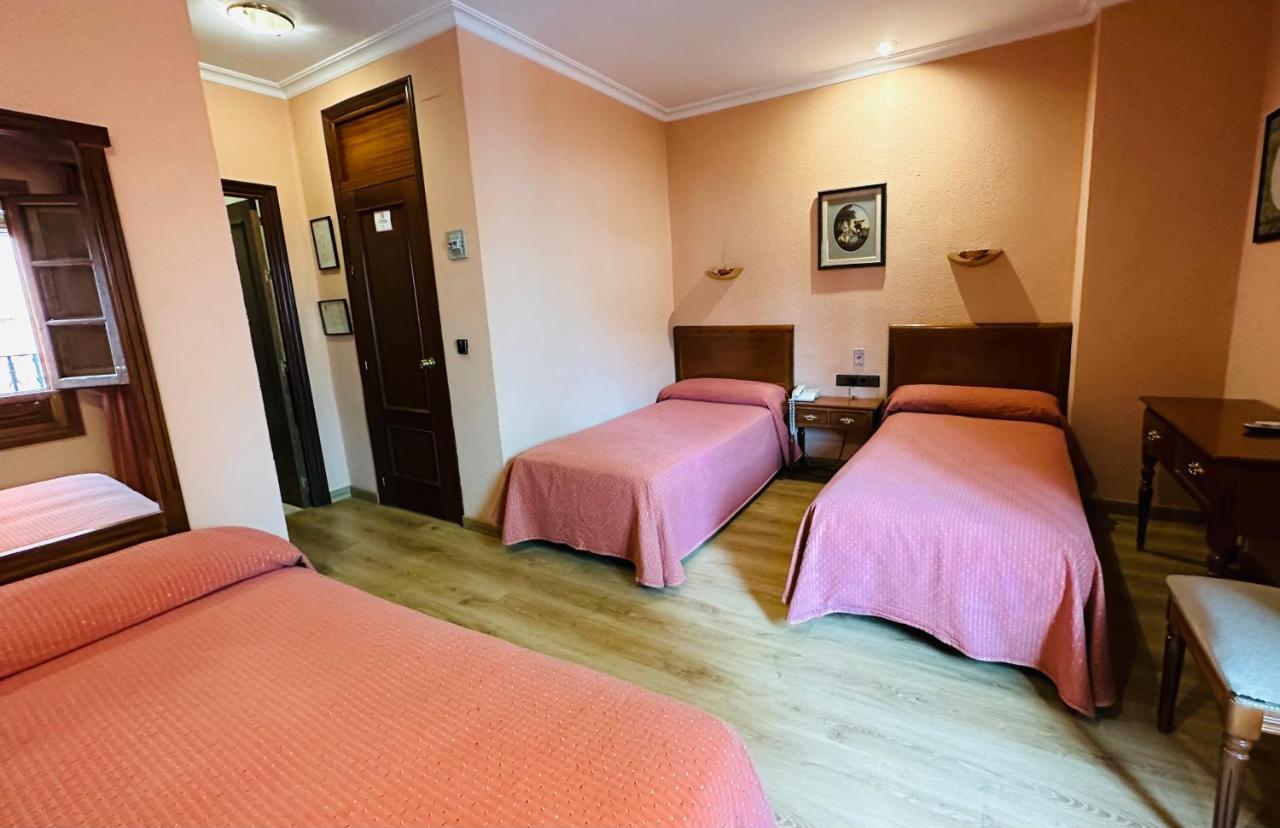 Hotel Los Castanos 阿拉色那 外观 照片